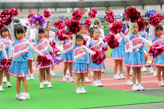 コパンキッズチア・シャイニーズ FC岐阜パフォーマンス