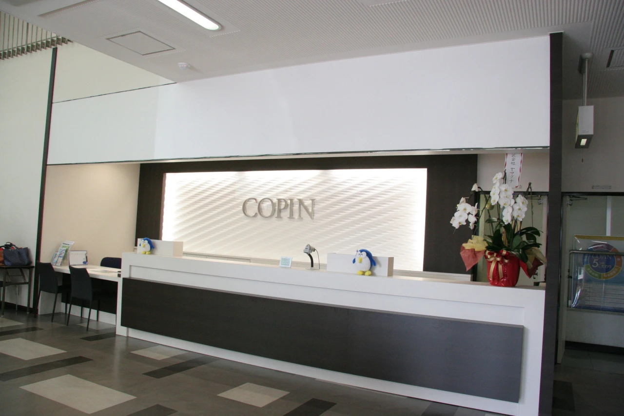 コパンスポーツクラブ西可児（閉店） フロント、ロッカールーム 写真1