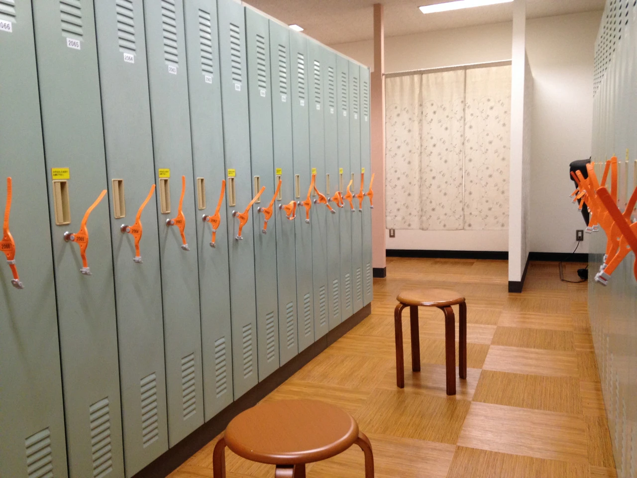 コパンスポーツクラブ西可児（閉店） フロント、ロッカールーム 写真2