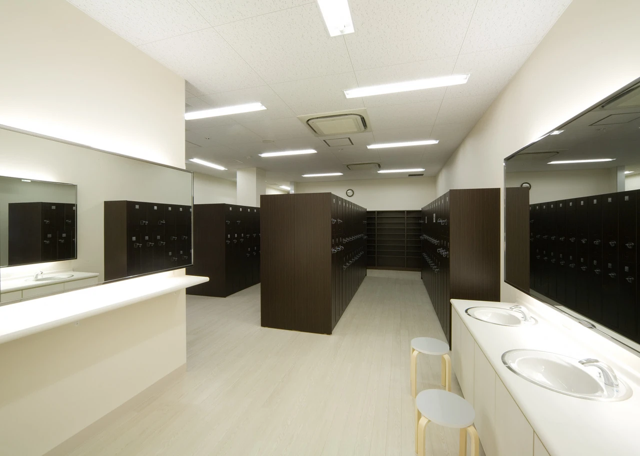 コパンスポーツクラブ中津川 フロント、ロッカー 写真2