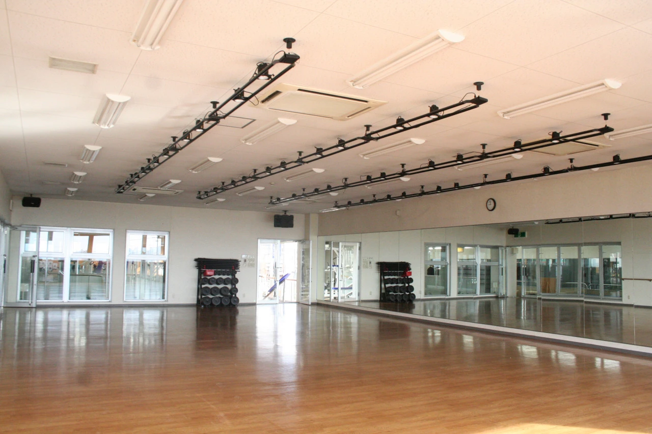 コパンスポーツクラブ鵜沼 体操場(スタジオ) 写真1