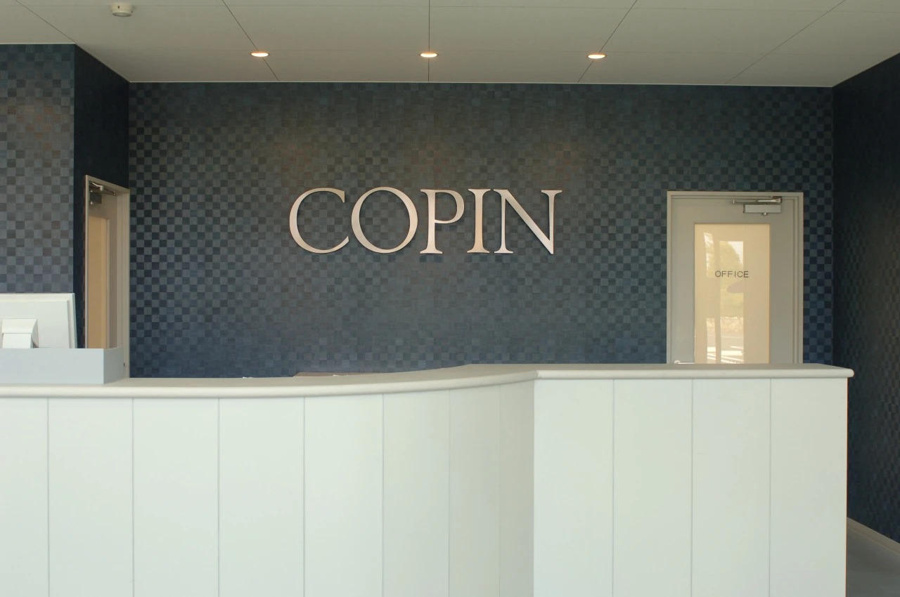 コパンスイミングスクール羽島 フロント、ロッカールーム 写真1