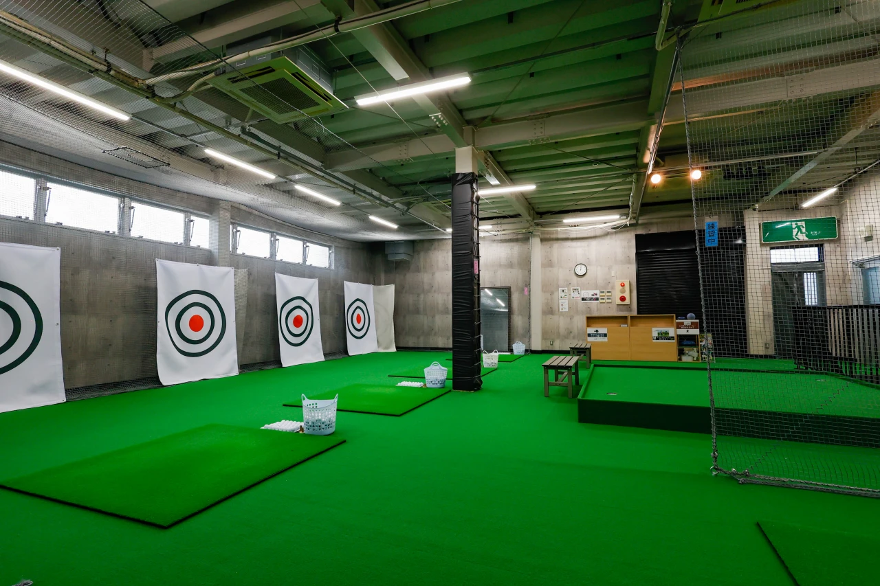 コパンスポーツクラブ日進 インドアゴルフスクール 写真1