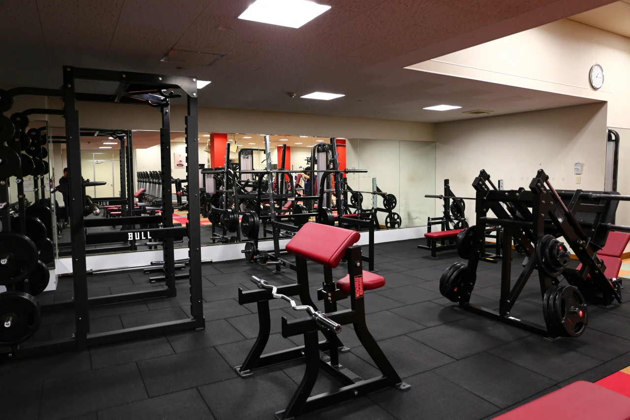コパンスポーツクラブ ビバシティ フリーウェイト 写真2