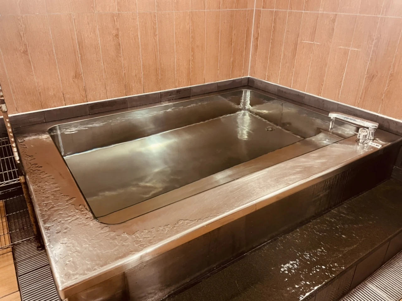 コパンスポーツクラブ小牧 サウナ・シャワーブース 写真2