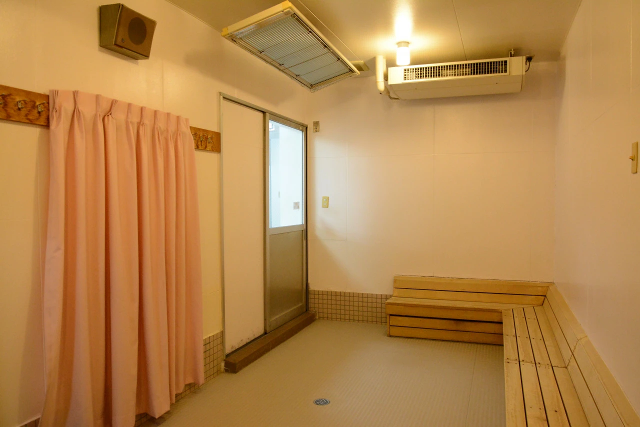 コパンスポーツクラブ城陽 こどもロッカー・サウナ 写真3