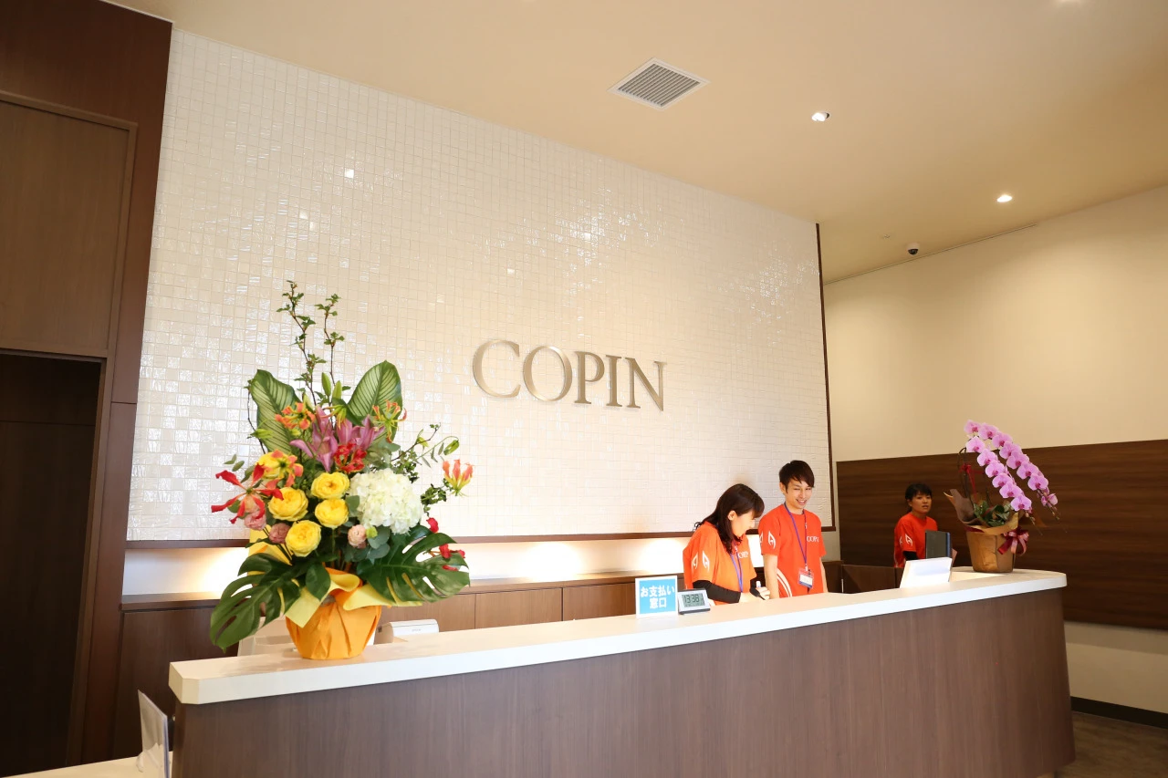 コパンスポーツクラブ多治見 フロント、ロッカー、パウダールーム 写真1