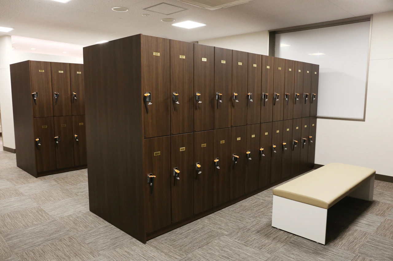 コパンスポーツクラブ多治見 フロント、ロッカー、パウダールーム 写真2