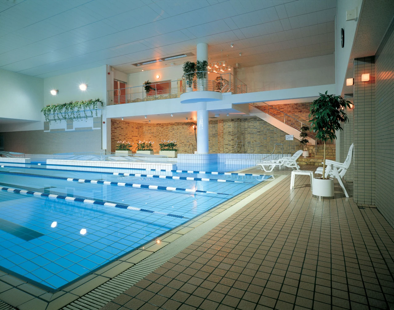 コパンスポーツクラブ香久山 プール 写真1