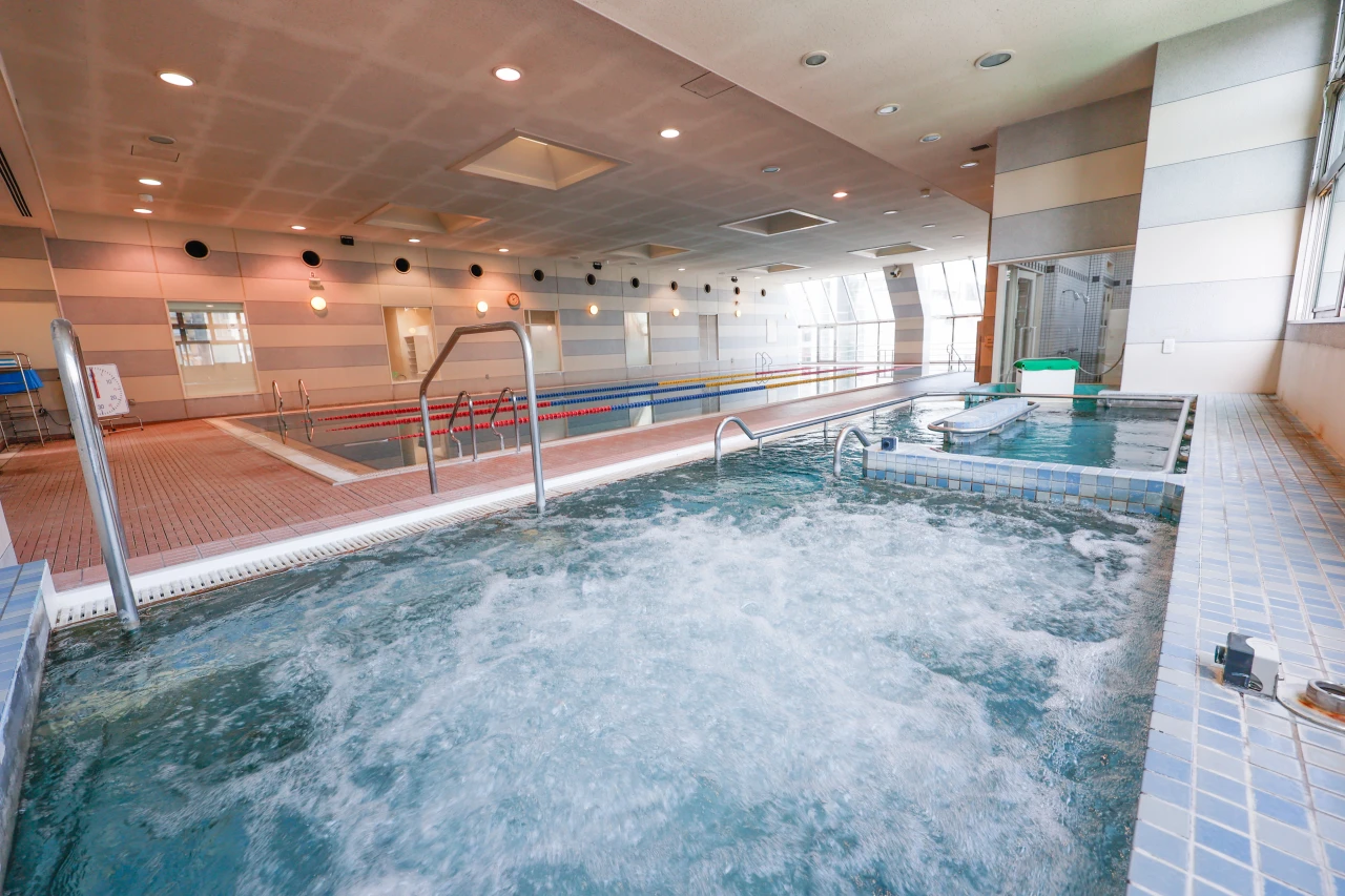 コパンスポーツクラブ三宮 20ｍプール 写真2