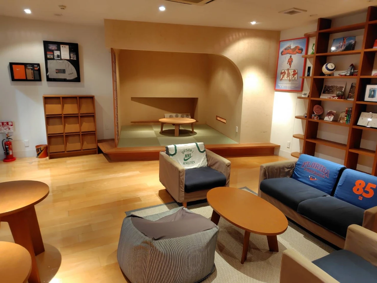 コパンスポーツクラブ亀山 ラウンジ 写真1