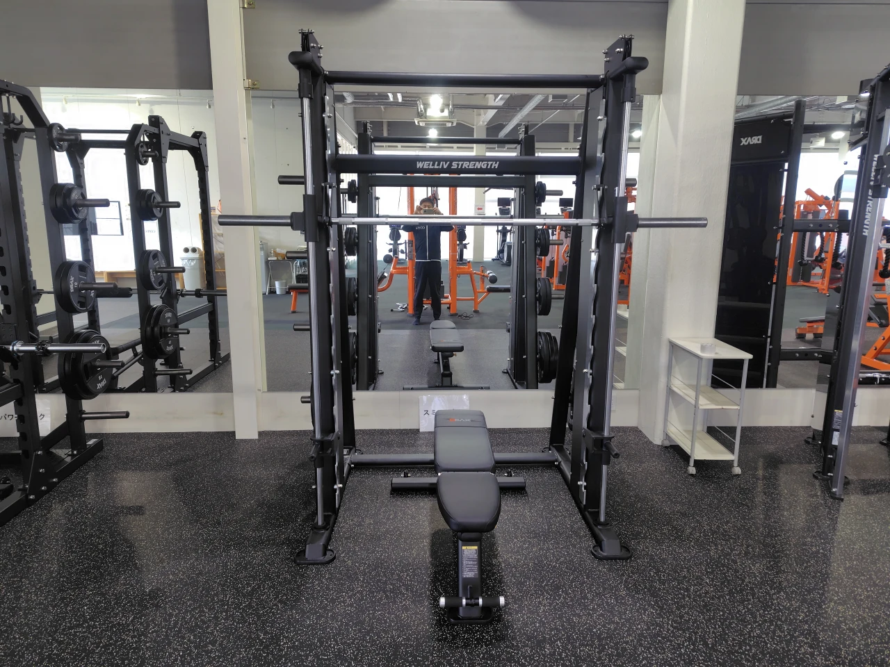 コパンスポーツクラブ亀山 フリーウェイトエリア 写真2
