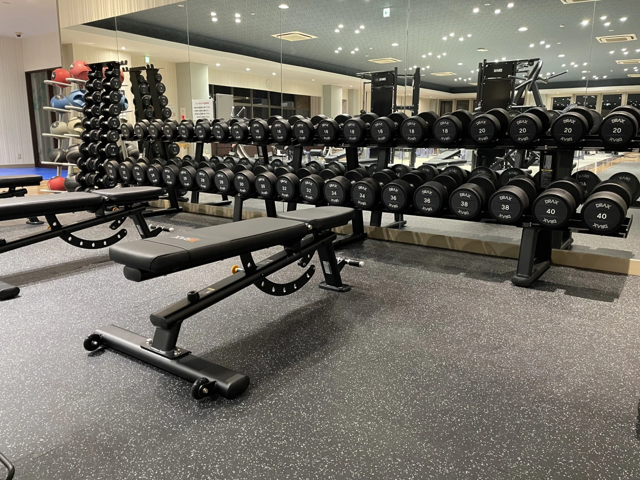 コパンスポーツクラブ豊山 フリーウエイトエリア 写真2
