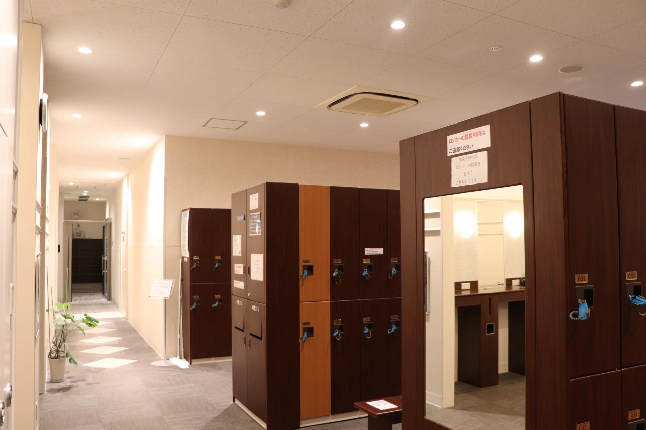 コパンスポーツクラブ豊山 ロッカー・パウダールーム 写真2
