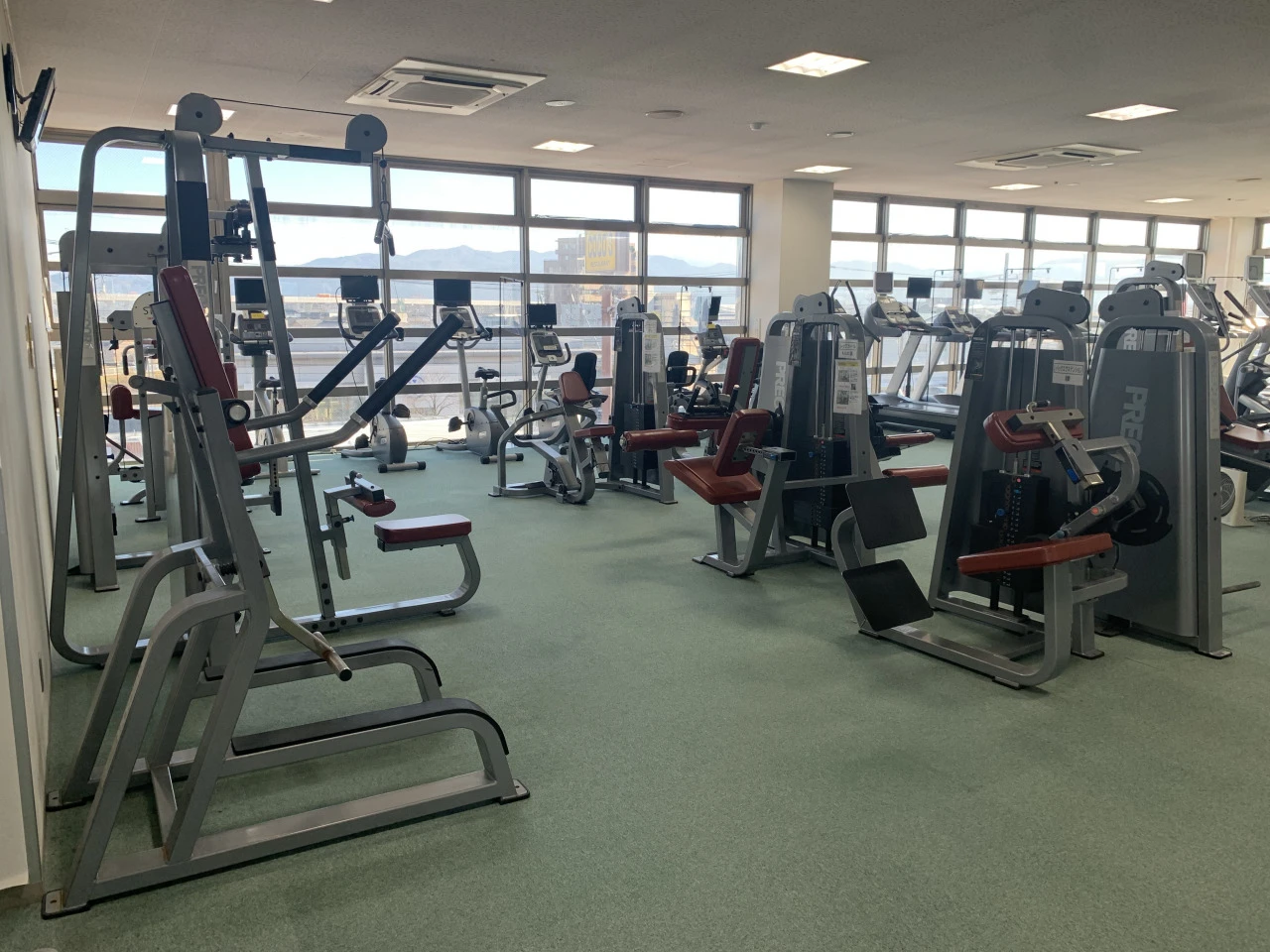 コパンスポーツクラブ ベル マシンジム 写真2