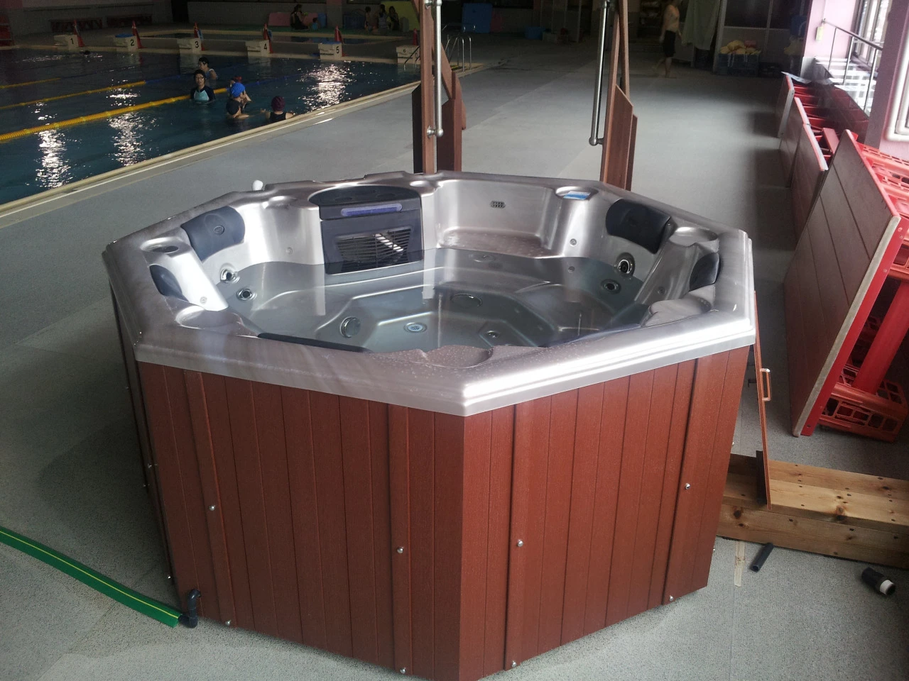 コパンスポーツクラブ アミ プール 写真2