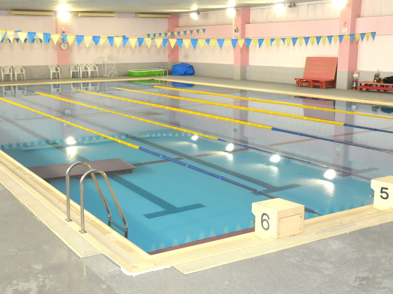 コパンスポーツクラブ アミ プール 写真1