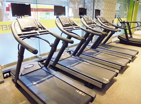 コパンスポーツクラブ神戸北町 有酸素運動・筋力トレーニングエリア 写真2